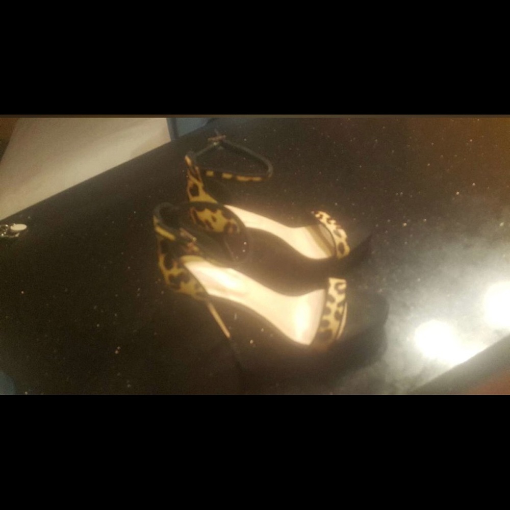 Sandal